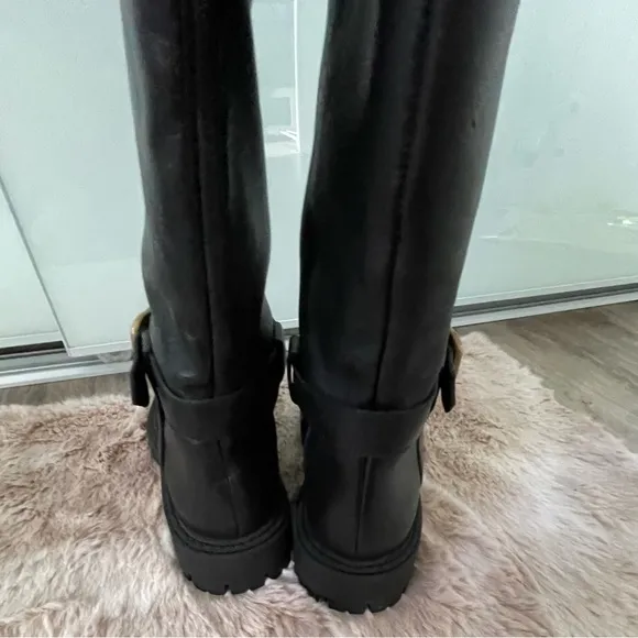 ZARA LEATHER BOOTS WITH BUCKLE US 6.5
