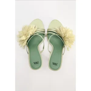 ZARA WOMAN NWT SS24 GREEN HEELED SANDALS WITH MAXI FLOWER SIZES US 10 3316/410
